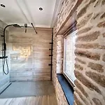 Holiday home Duplex Calme - - Sauna - Parking - Wifi *