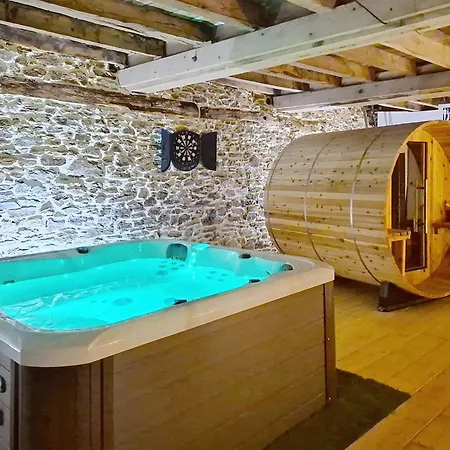 Duplex Calme - - Sauna - Parking - Wifi بيت للعطل